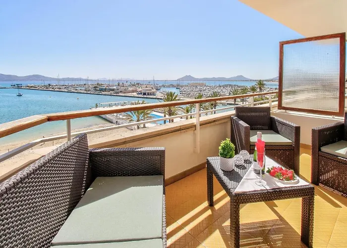 Apartment In Front Of The Sea - Brisas Rentallorca
