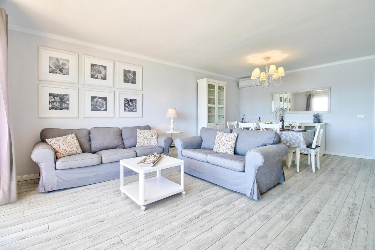 Apartment In Front Of The Sea - Brisas Rentallorca *